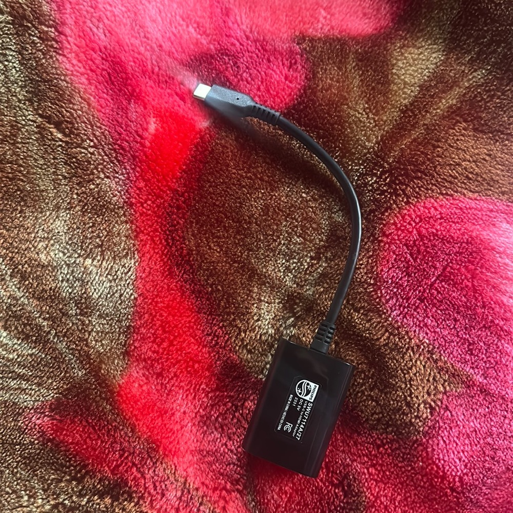Brand new HDMI to USB-C cord ! Phillip brand